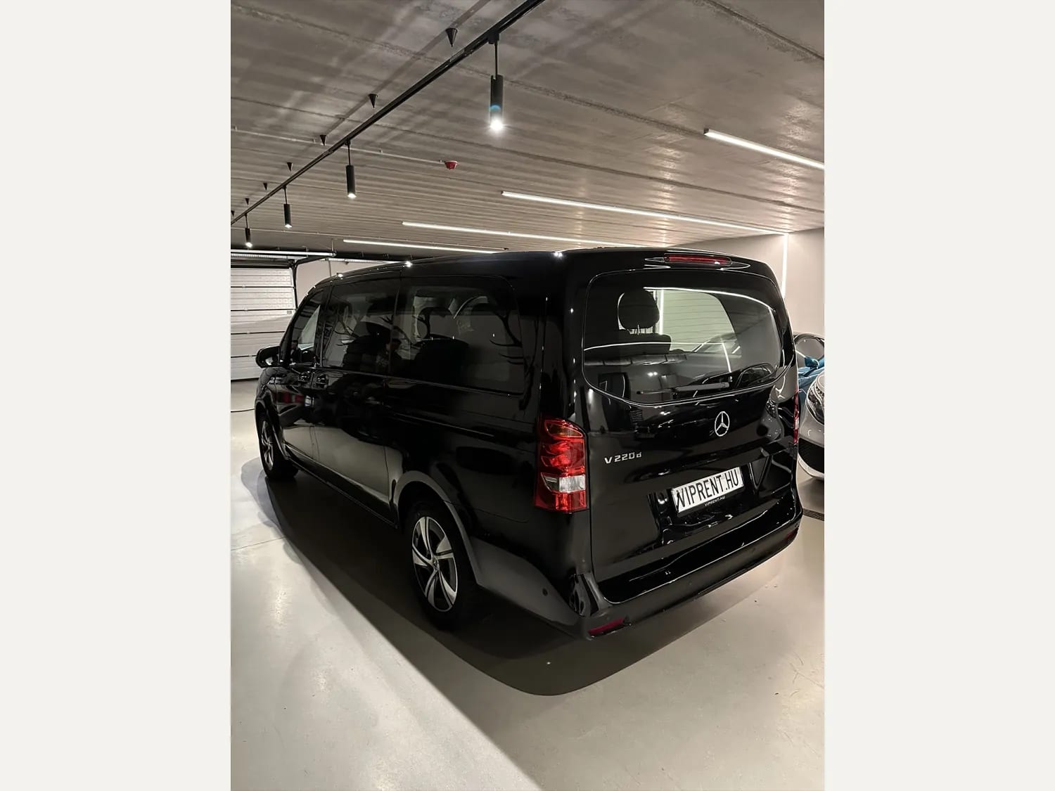Seven-Seat V.I.P. Conference Van