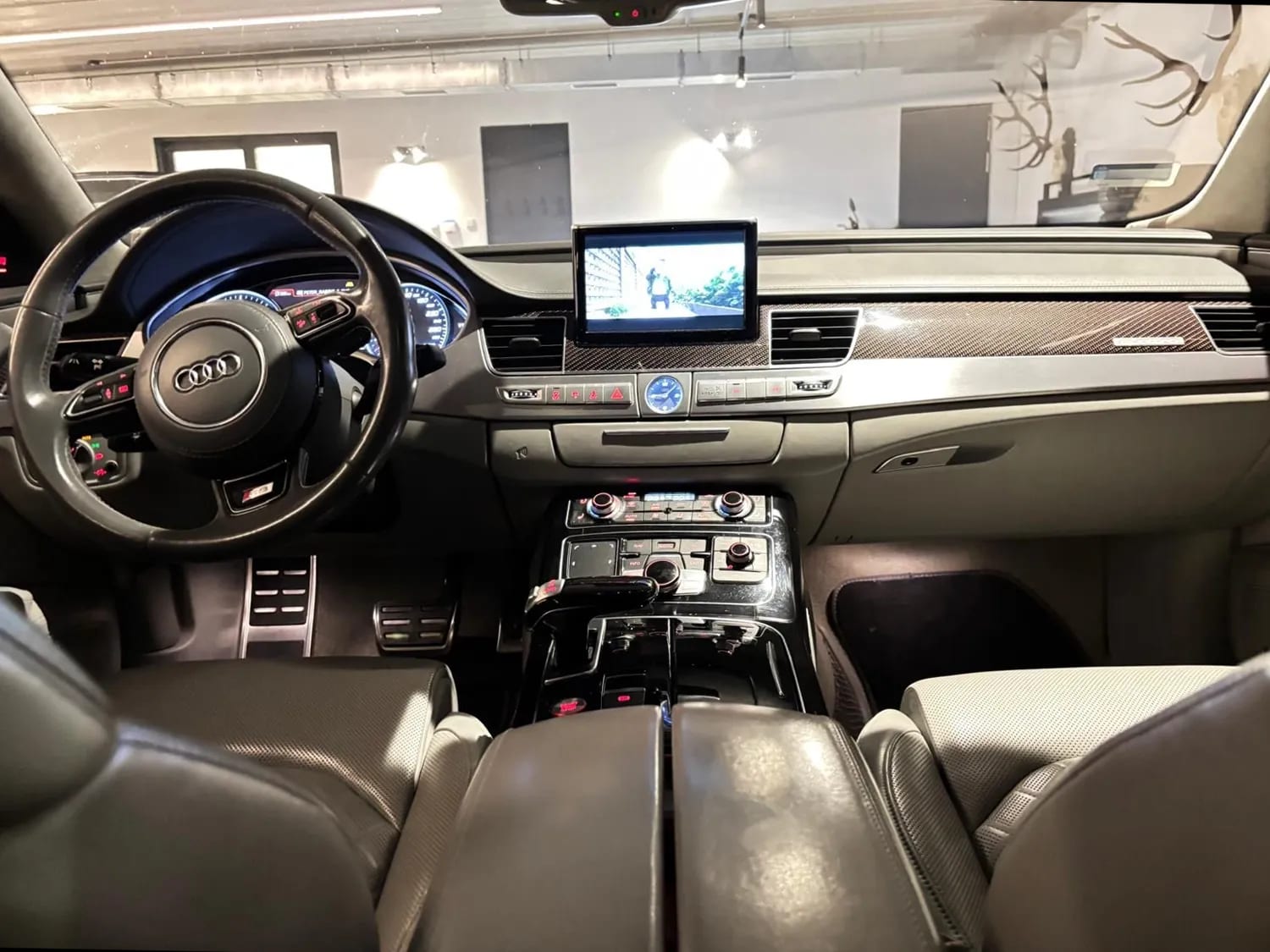 Audi S8 Plus