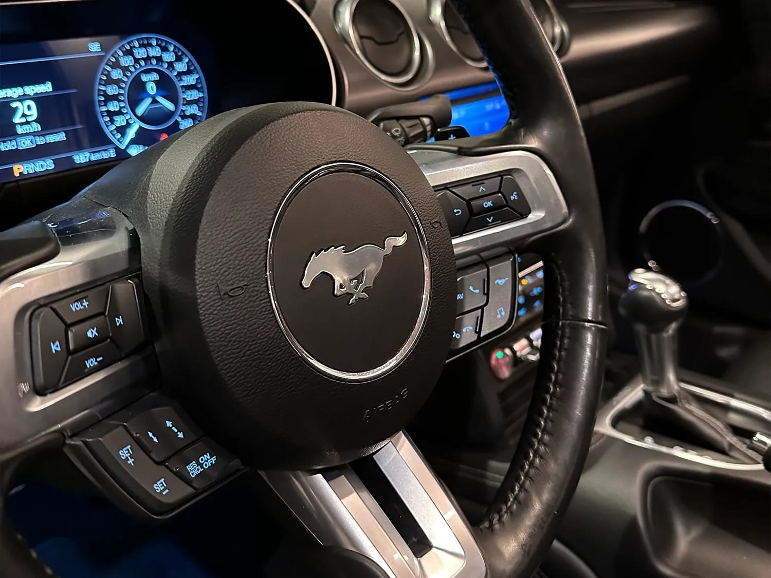 Ford Mustang V8