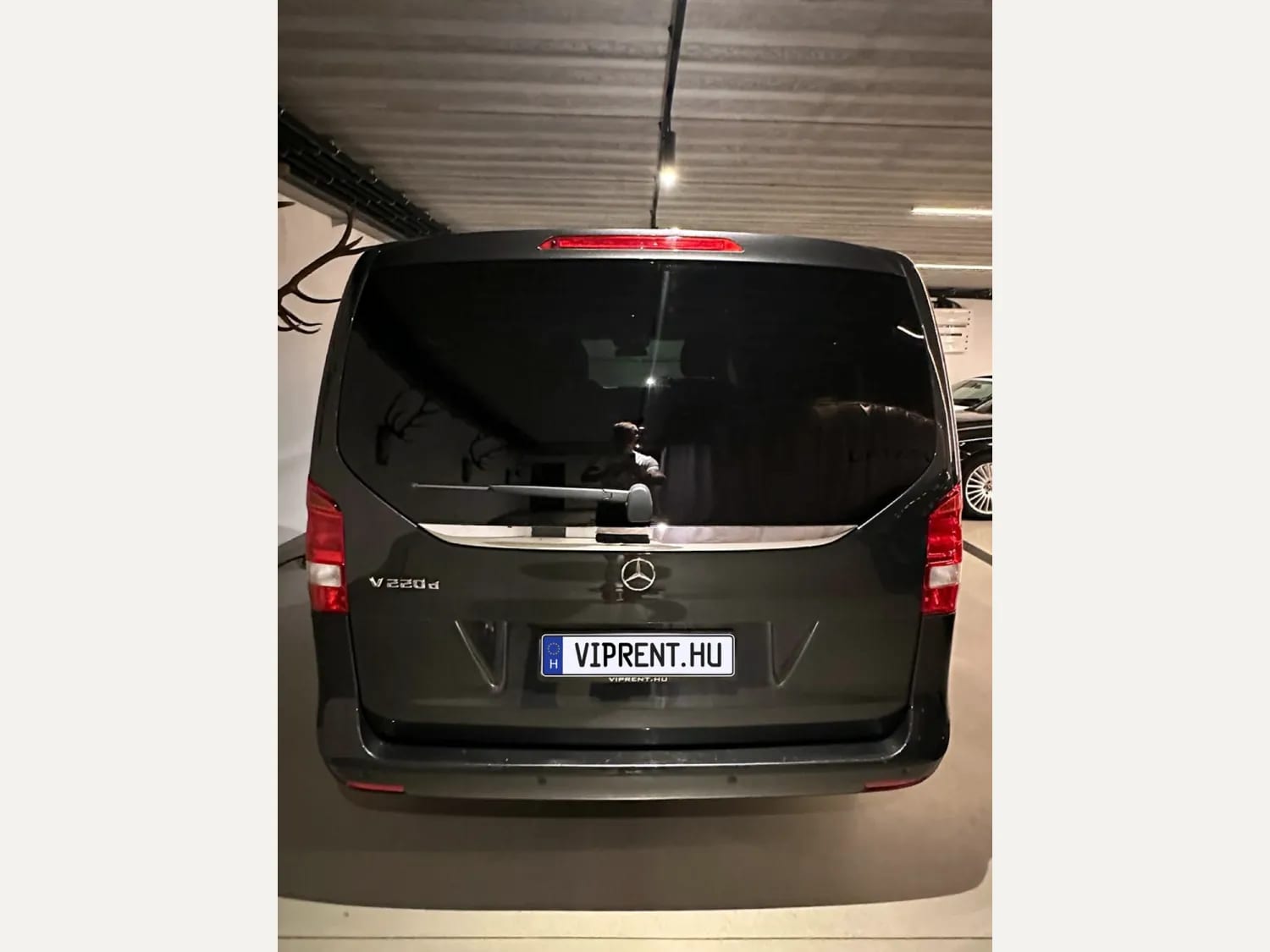 Seven-Seat V.I.P. Conference Van