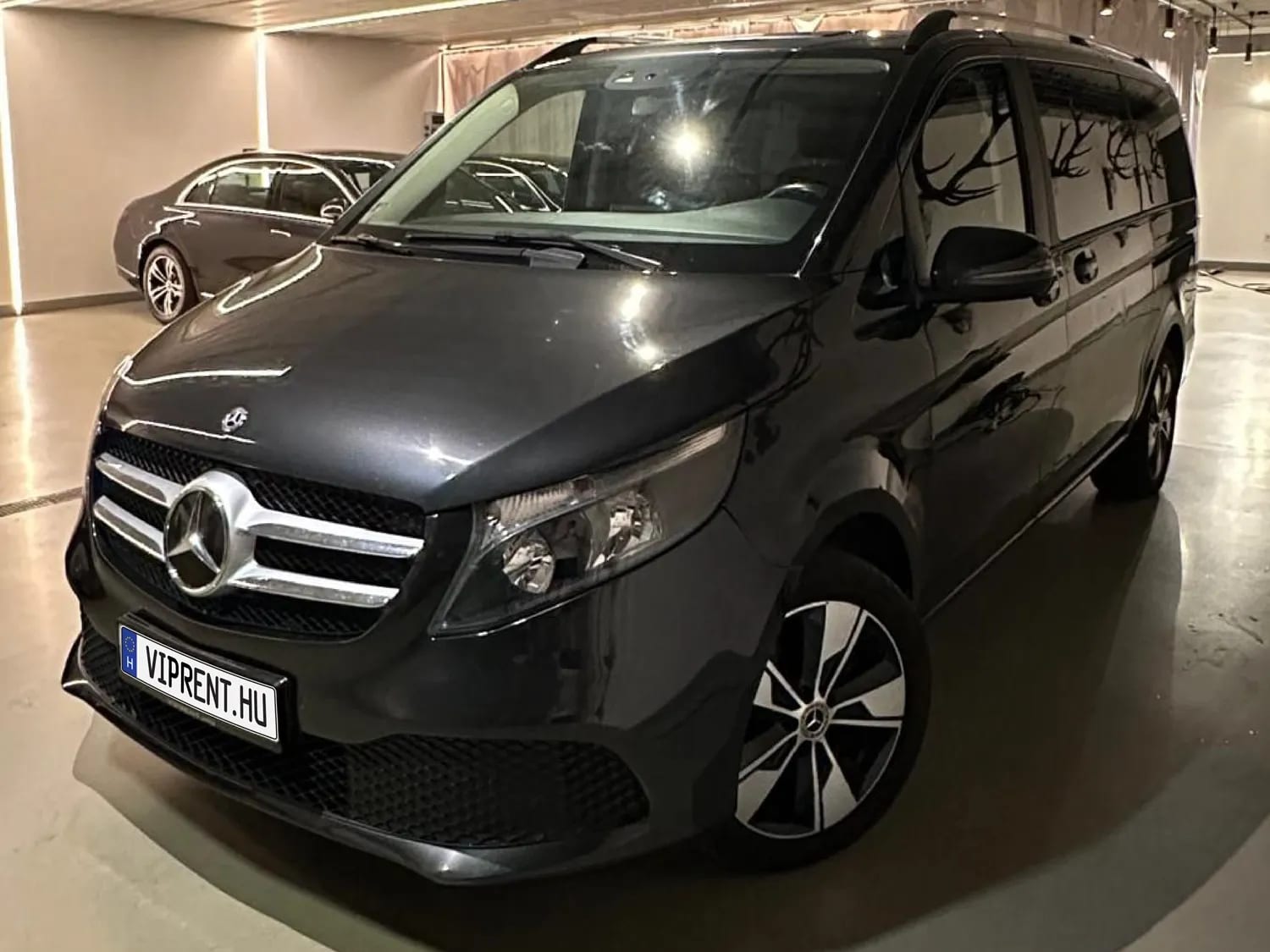 Seven-Seat V.I.P. Conference Van