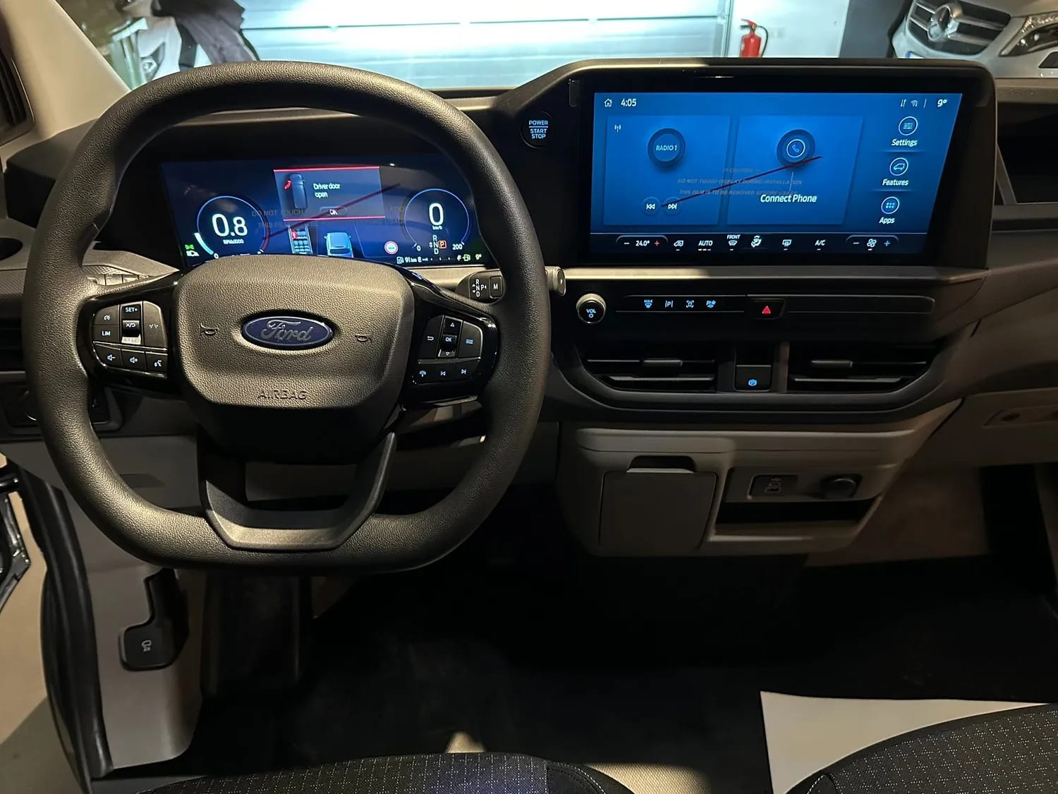 Ford Custom Transit 9-Seater